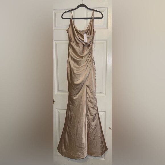 Baltic Born Champagne Silky Cowl Neck Ruched Slit Formal Holiday Dress XS NWT - Picture 2 of 9